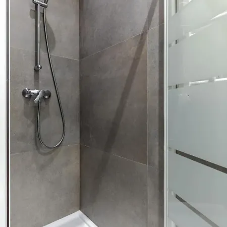 Gaité Montparnasse 4p Appartement